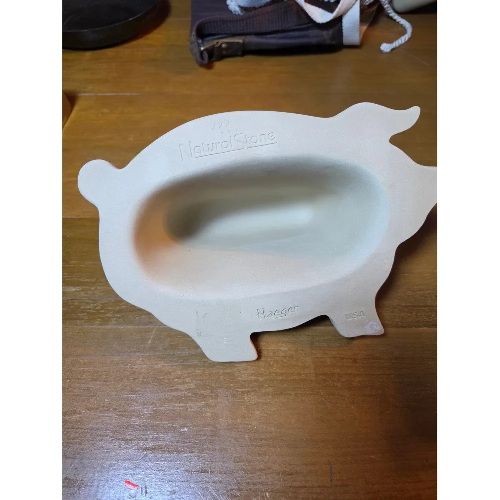 Haeger Natural Stone Pig Shaped Stoneware Bacon Baking Dish USA Vintage Cream